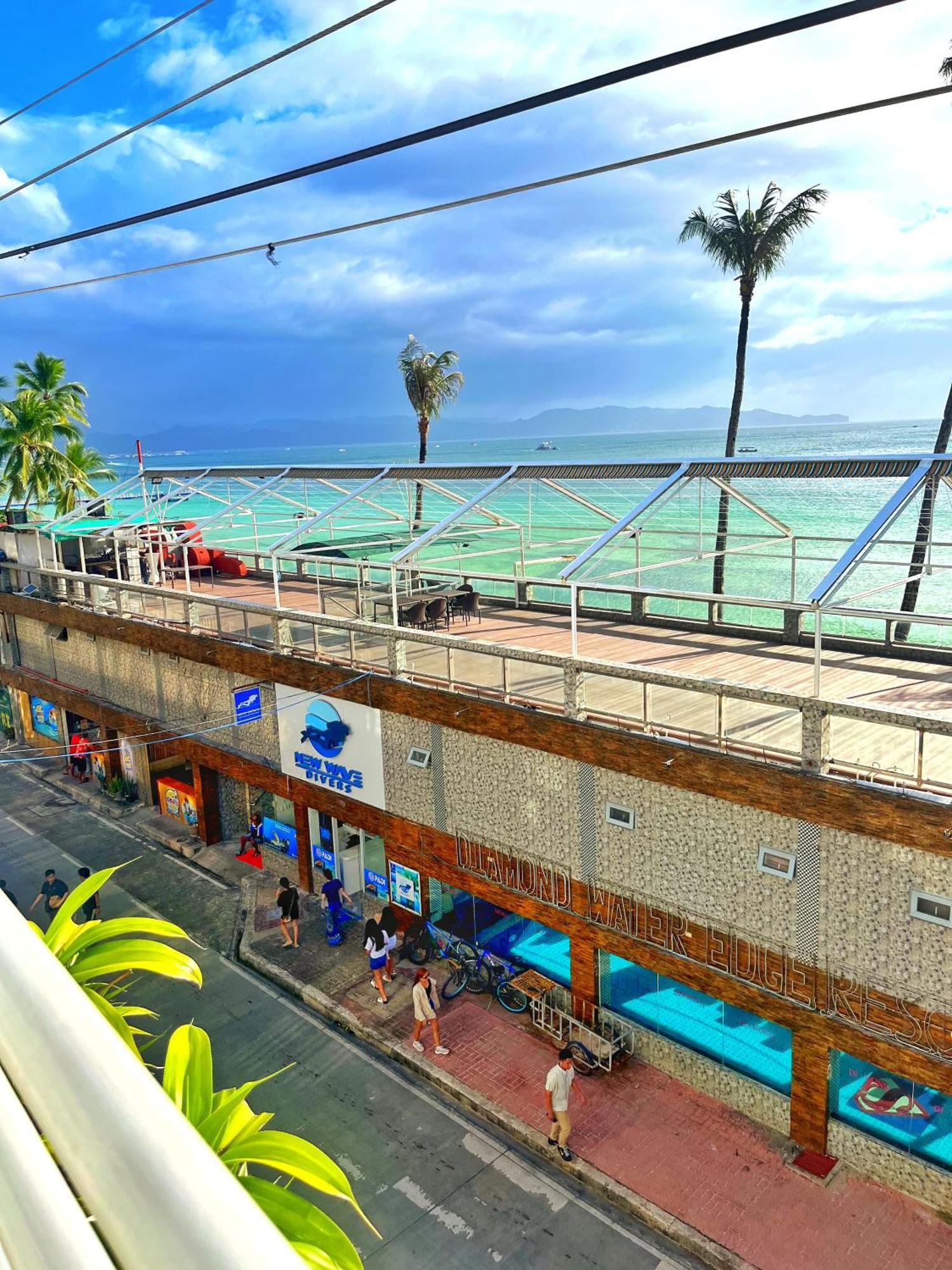 Lugar Bonito Hotel Balabag  Экстерьер фото